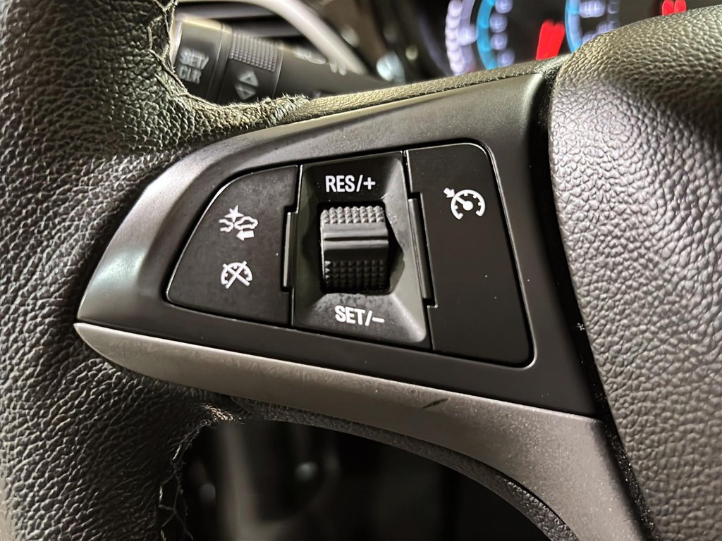 2021 Chevrolet Spark 2LT  A/C CAMERA DE RECUL BLUETOOTH MAGS in Montréal, Quebec - 23 - w1024h768px