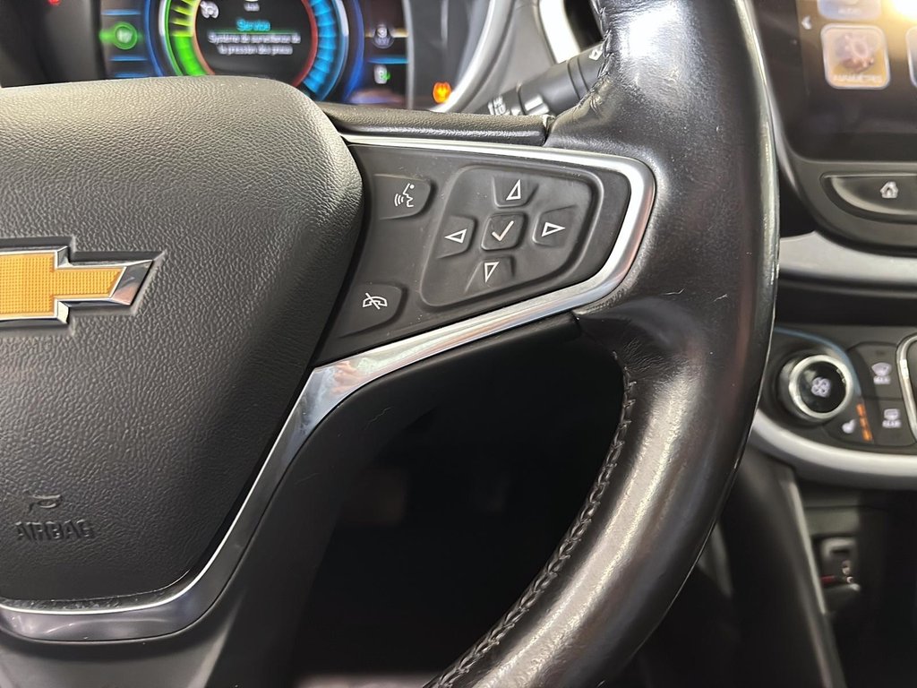 2018 Chevrolet Volt LT VOLANT CHAUFFANT CUIR CAMERA SIEGES CHAUFFANTS in Montréal, Quebec - 17 - w1024h768px