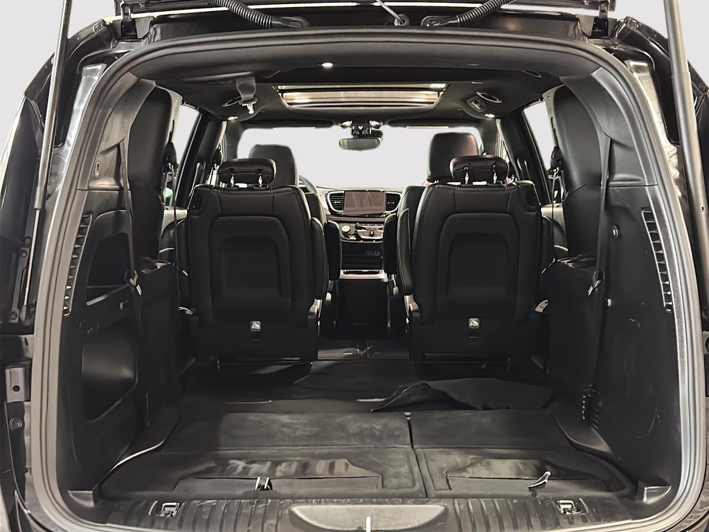 2024 Chrysler Pacifica S APPEARANCE TOURING L CUIR TOIT CAM GPS in Montréal, Quebec - 8 - w1024h768px