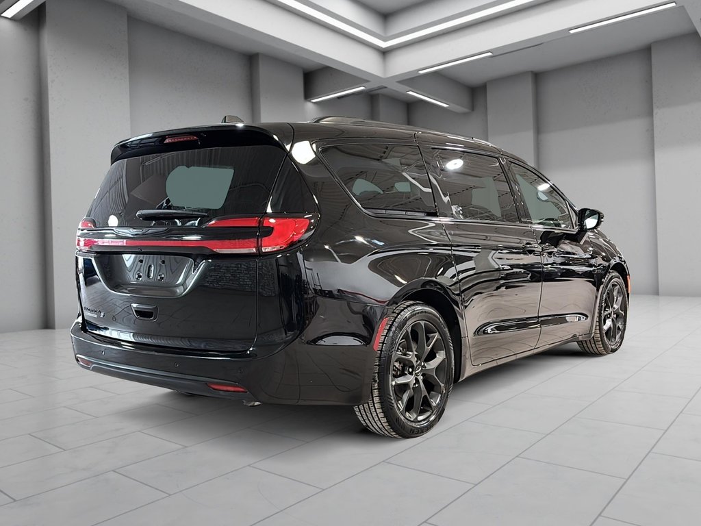 2024 Chrysler Pacifica S APPEARANCE TOURING L CUIR TOIT CAM GPS in Montréal, Quebec - 10 - w1024h768px