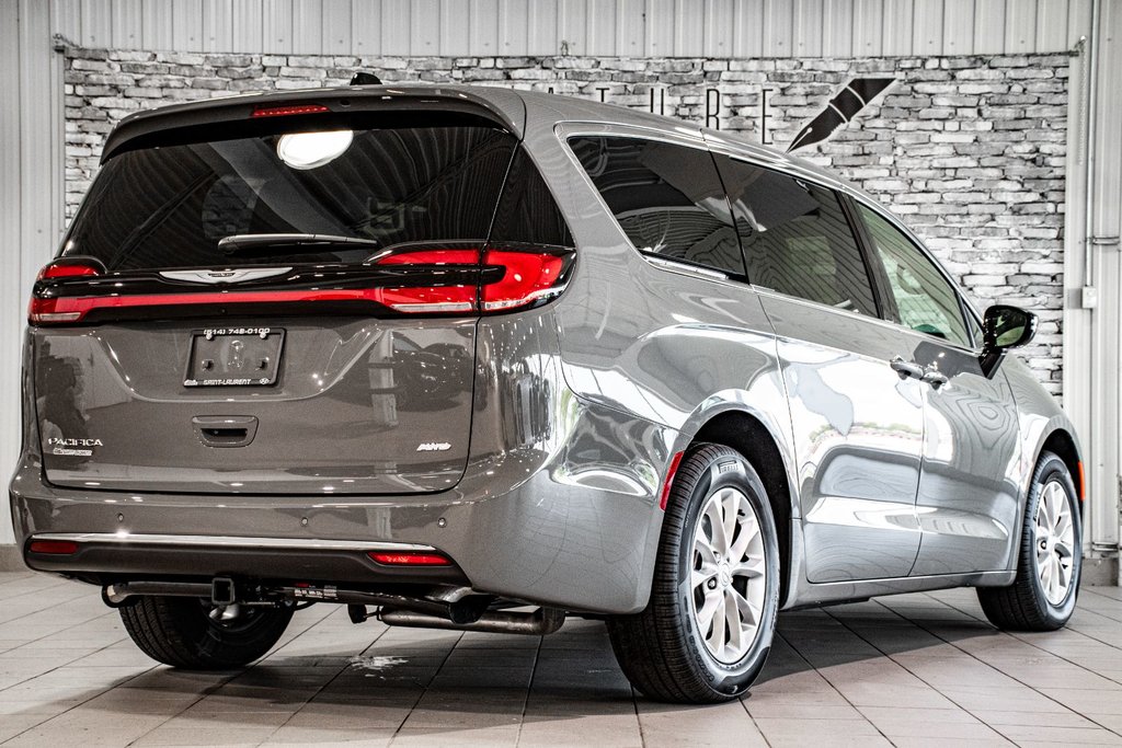 Chrysler Pacifica Select 2025 à Montréal, Québec - 8 - w1024h768px