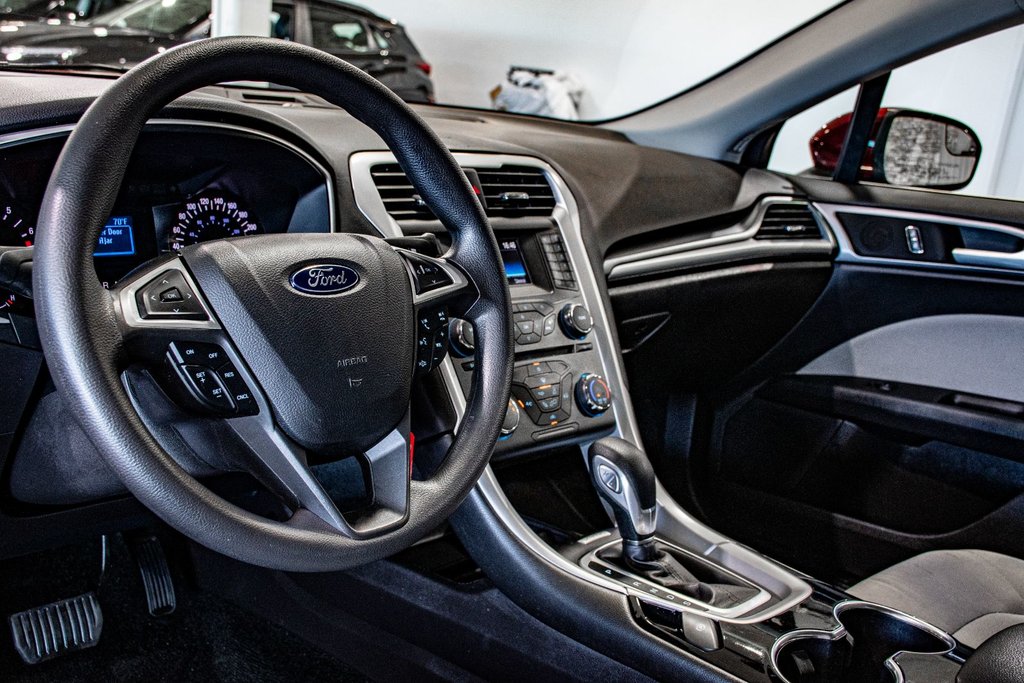Ford Fusion S AUTOMATIQUE CAMERA A/C BLUETOOTH CRUISE 2015 à Montréal, Québec - 16 - w1024h768px