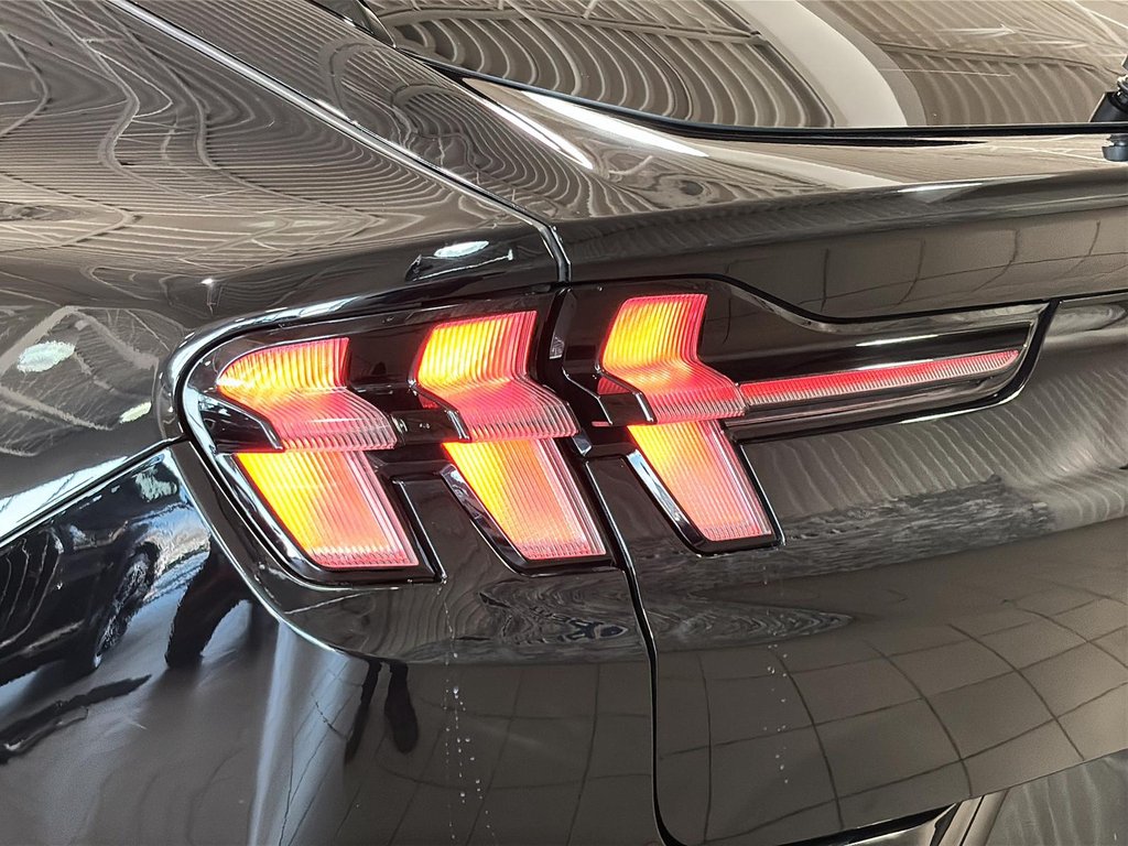 Ford Mustang Mach-E GT PERFORMANCE CUIR CHAUFFANTS GPS BANG & OLUFSEN 2022 à Montréal, Québec - 11 - w1024h768px