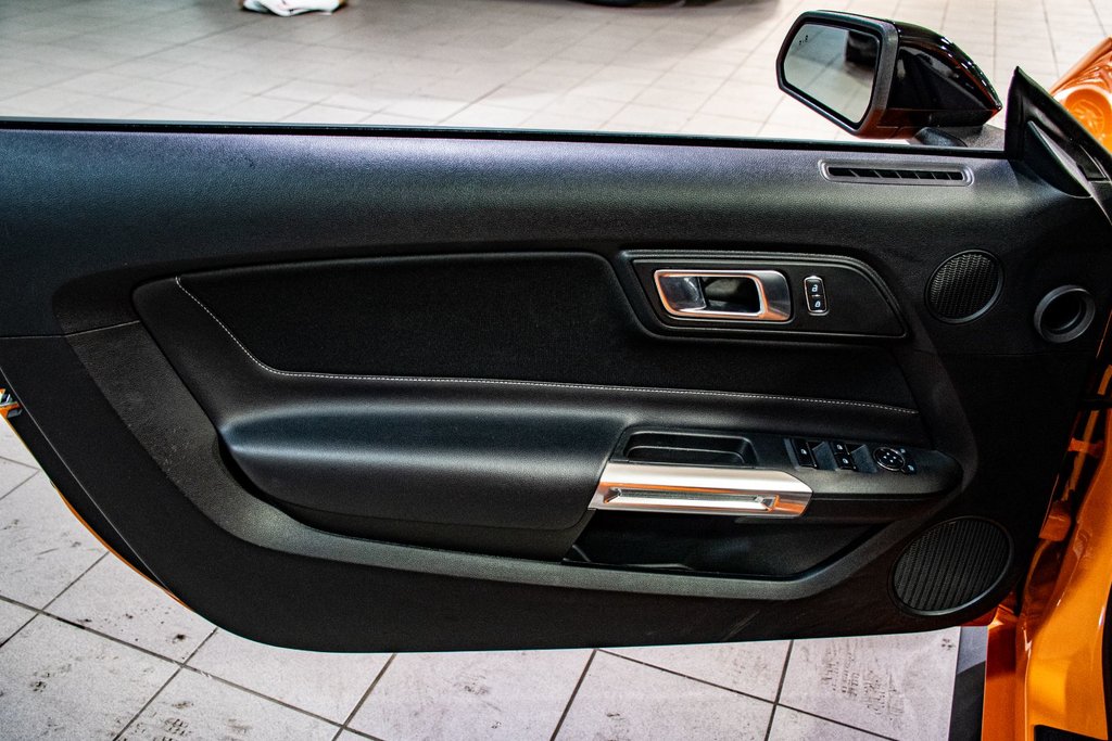 2021 Ford Mustang CONVERTIBLE ECOBOOST CARPLAY CAMERA SUPER BAS KM in Montréal, Quebec - 17 - w1024h768px