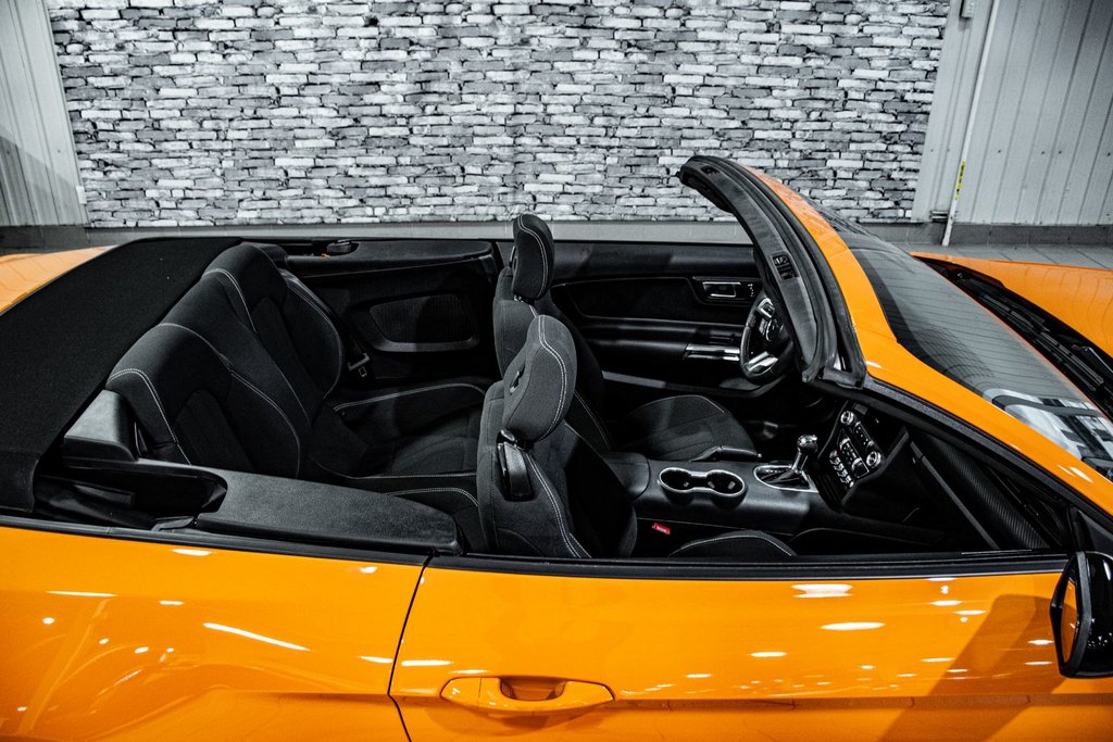 2021 Ford Mustang CONVERTIBLE ECOBOOST CARPLAY CAMERA SUPER BAS KM in Montréal, Quebec - 9 - w1024h768px