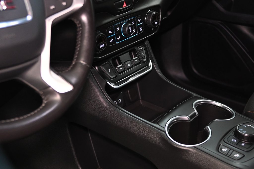 GMC Terrain SLE AWD CARPLAY CAMERA KEYLESS DEM A DISTANCE 2021 à Montréal, Québec - 23 - w1024h768px