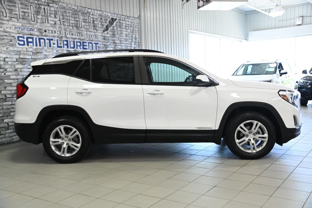 GMC Terrain SLE AWD CARPLAY CAMERA KEYLESS DEM A DISTANCE 2021 à Montréal, Québec - 15 - w1024h768px