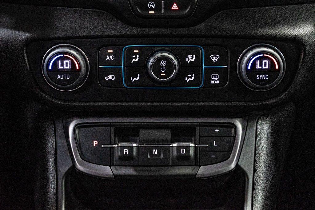 2024 GMC Terrain AT4 1.5T CARPLAY CAMERA CUIR VOLANT CHAUFFANT MAGS in Montréal, Quebec - 30 - w1024h768px