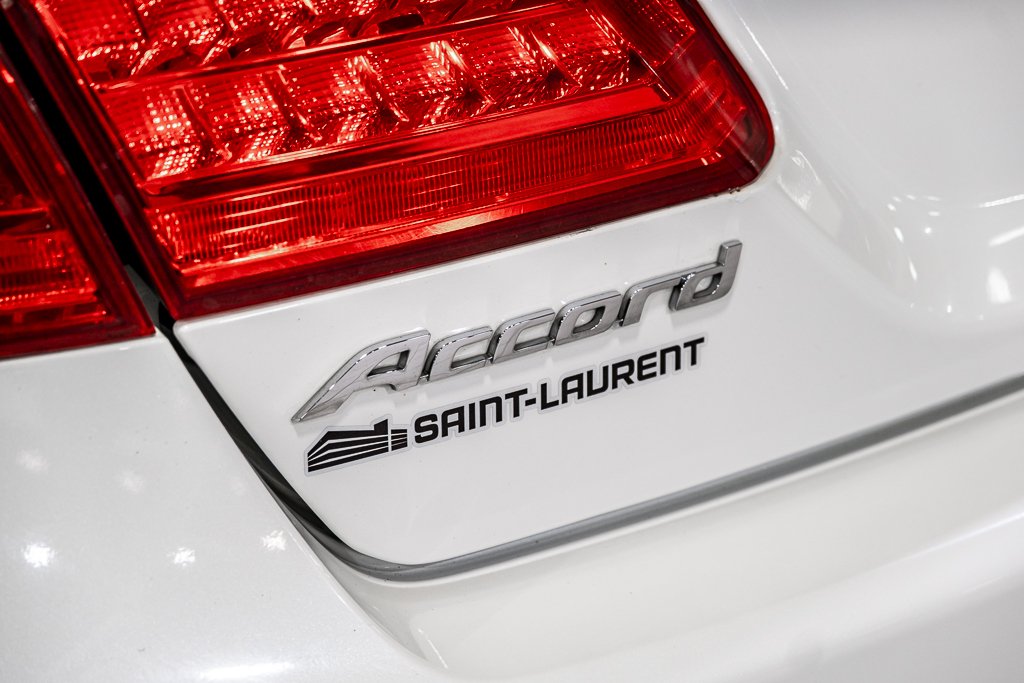 Honda Accord Sedan TOURING CUIR TOIT NAVI CAMERA KEYLESS 2014 à Montréal, Québec - 12 - w1024h768px