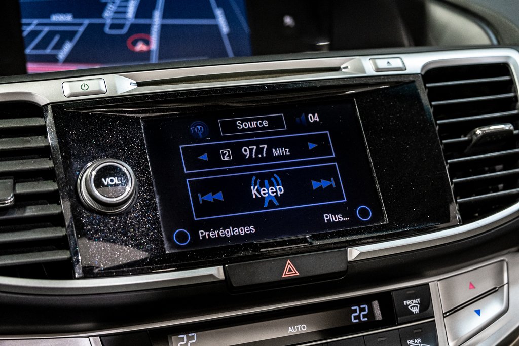 Honda Accord Sedan TOURING CUIR TOIT NAVI CAMERA KEYLESS 2014 à Montréal, Québec - 28 - w1024h768px