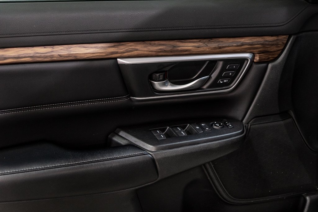 Honda CR-V TOURING AWD TOIT PANORAMIQUE CUIR NAVI DEMARREUR 2017 à Montréal, Québec - 17 - w1024h768px