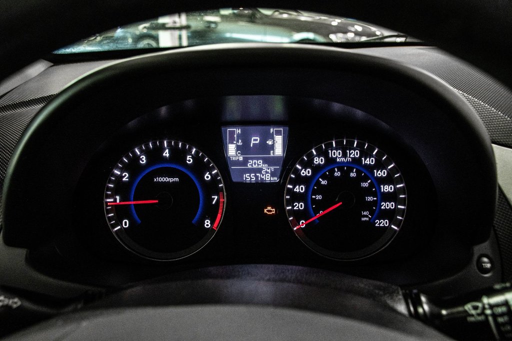 2016 Hyundai Accent GLS TOIT GRP ELECTRIQUE BLUETOOTH CRUISE CONTROL in Montréal, Quebec - 32 - w1024h768px