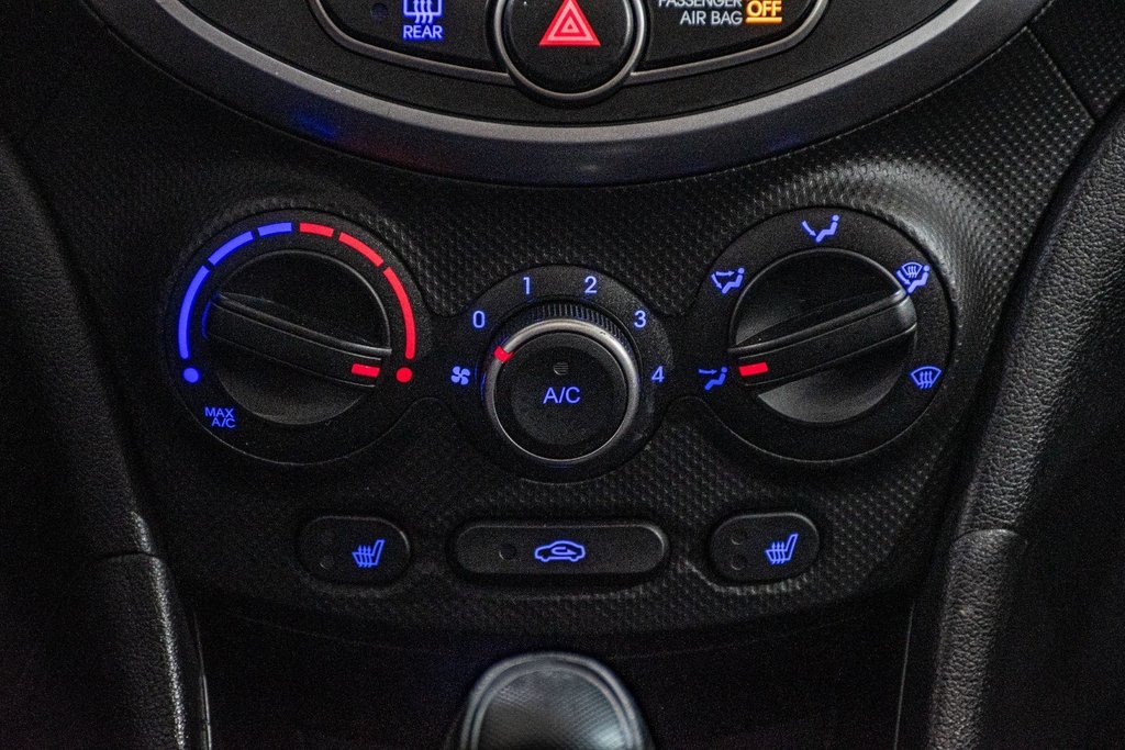 2016 Hyundai Accent GLS TOIT GRP ELECTRIQUE BLUETOOTH CRUISE CONTROL in Montréal, Quebec - 26 - w1024h768px