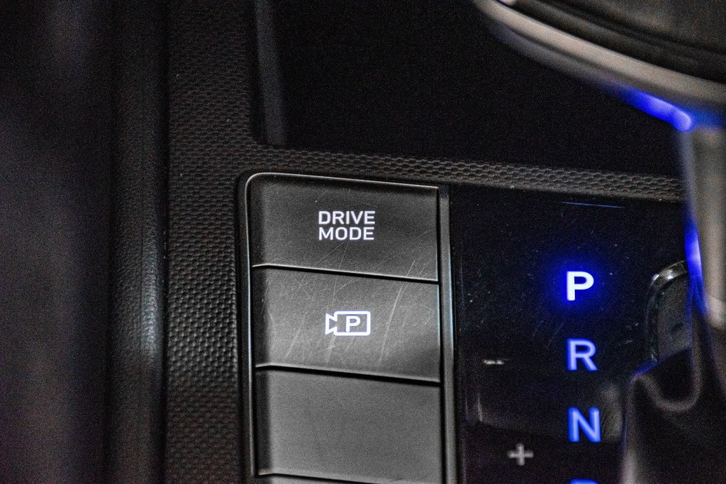 2021 Hyundai Elantra PREFERRED CARPLAY VOLANT+SIEGES CHAUFFANTS KEYLESS in Montréal, Quebec - 27 - w1024h768px