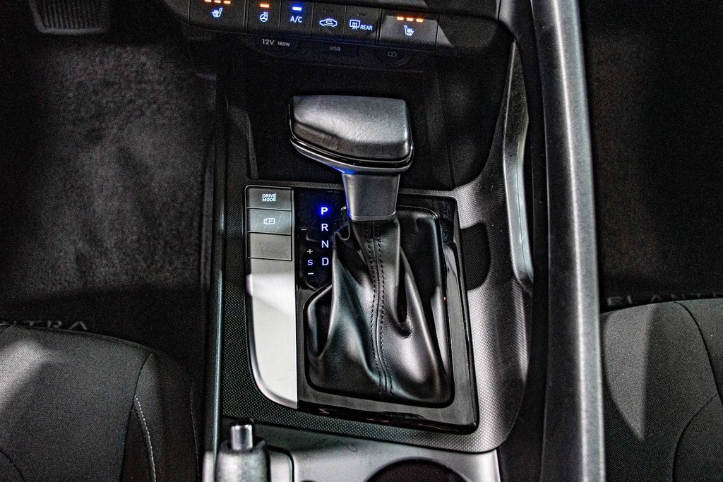 2021 Hyundai Elantra PREFERRED CARPLAY VOLANT+SIEGES CHAUFFANTS KEYLESS in Montréal, Quebec - 26 - w1024h768px