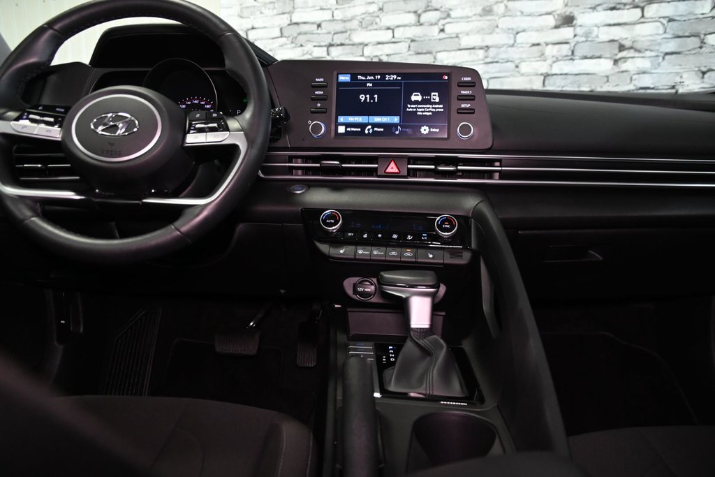 Hyundai Elantra PREFERRED CARPLAY VOLANT+SIEGES CHAUFFANTS KEYLESS 2021 à Montréal, Québec - 28 - w1024h768px