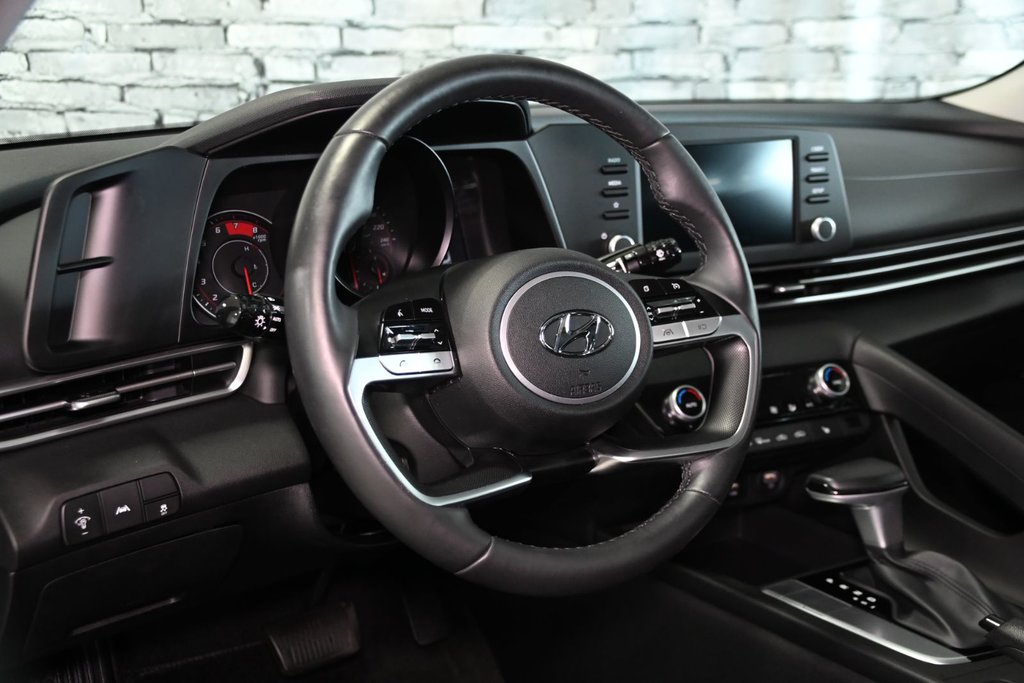 Hyundai Elantra PREFERRED CARPLAY VOLANT+SIEGES CHAUFFANTS KEYLESS 2021 à Montréal, Québec - 16 - w1024h768px