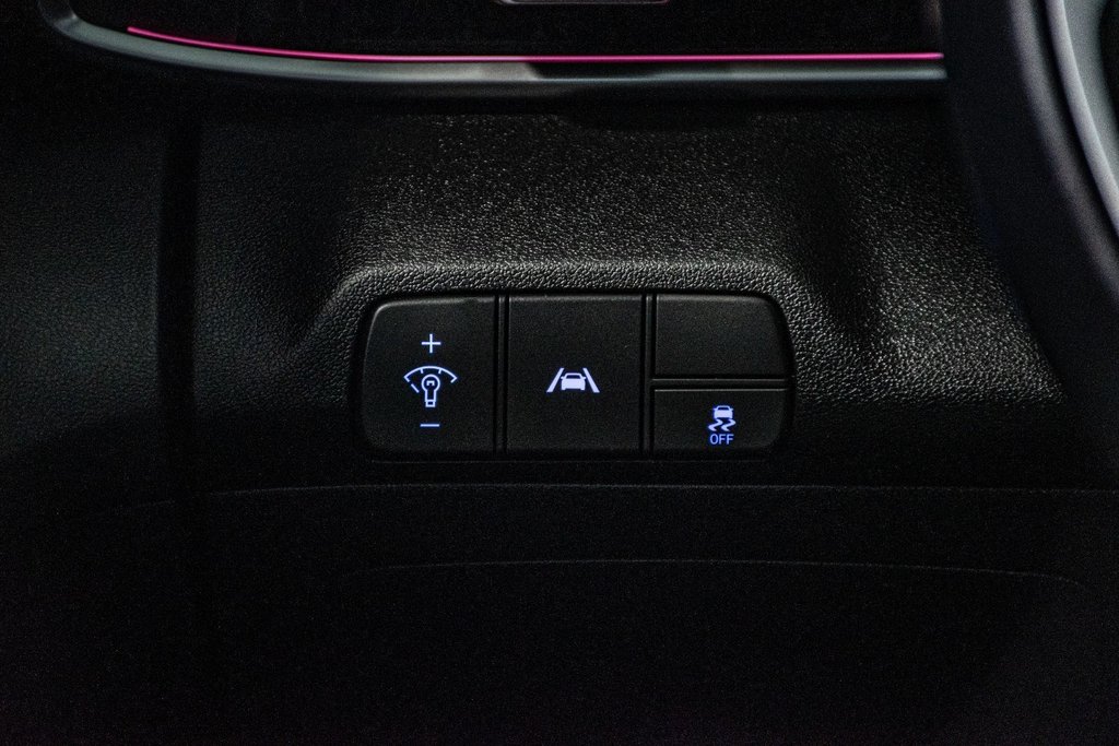 Hyundai Elantra ULTIMATE TECH TOIT NAVI CUIR BOSE BLUELINK 2021 à Montréal, Québec - 42 - w1024h768px