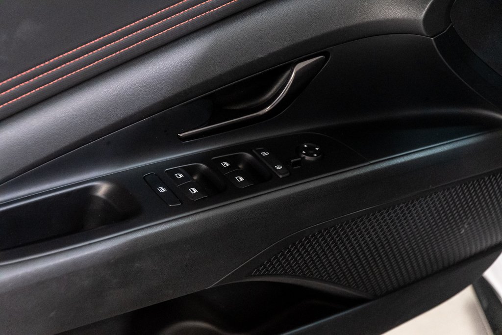 Hyundai Elantra N-LINE TOIT CUIR/TISSU CAMERA BLUELINK KEYLESS 2021 à Montréal, Québec - 18 - w1024h768px