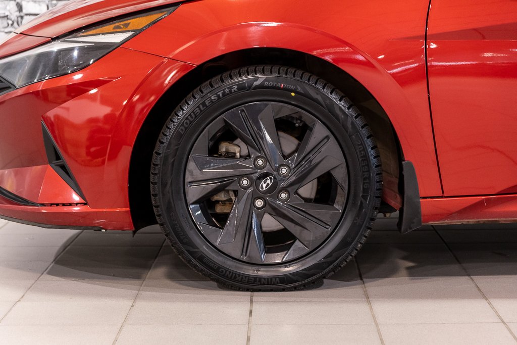 Hyundai Elantra PREFERRED TECH TOIT OUVRANT SIEGES CHAUFFANTS A/C 2021 à Montréal, Québec - 6 - w1024h768px