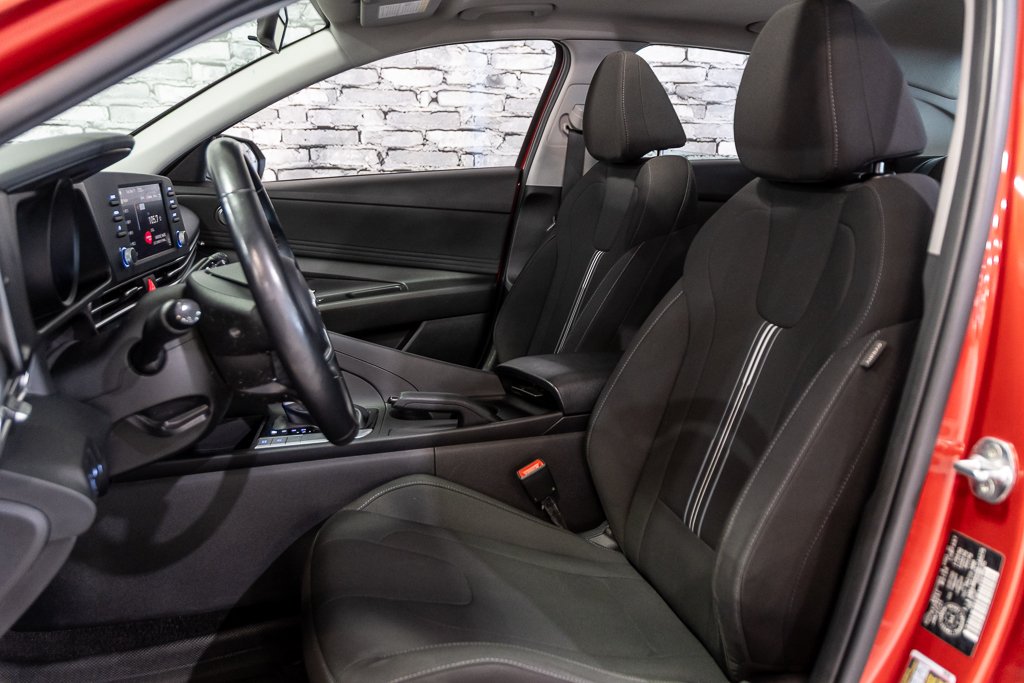 Hyundai Elantra PREFERRED TECH TOIT OUVRANT SIEGES CHAUFFANTS A/C 2021 à Montréal, Québec - 23 - w1024h768px