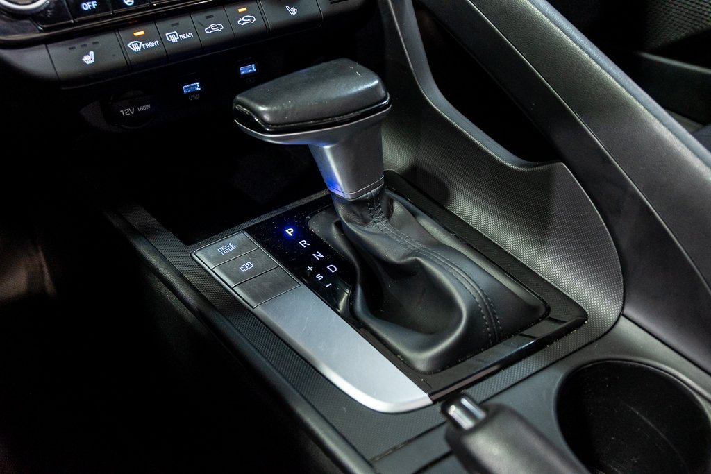 Hyundai Elantra PREFERRED TECH TOIT OUVRANT SIEGES CHAUFFANTS A/C 2021 à Montréal, Québec - 30 - w1024h768px