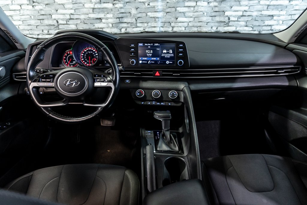 Hyundai Elantra PREFERRED CAMERA CARPLAY VOLANT CHAUFFANT MAGS 2021 à Montréal, Québec - 8 - w1024h768px