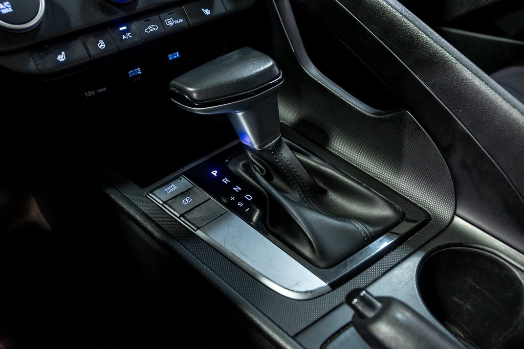 Hyundai Elantra PREFERRED CAMERA CARPLAY VOLANT CHAUFFANT MAGS 2021 à Montréal, Québec - 30 - w1024h768px