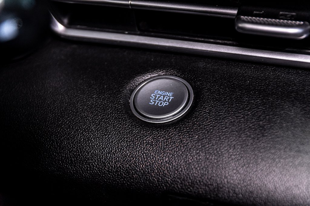 Hyundai Elantra ULTIMATE TOIT CUIR BLUELINK CARPLAY CAMERA NAVI 2021 à Montréal, Québec - 28 - w1024h768px