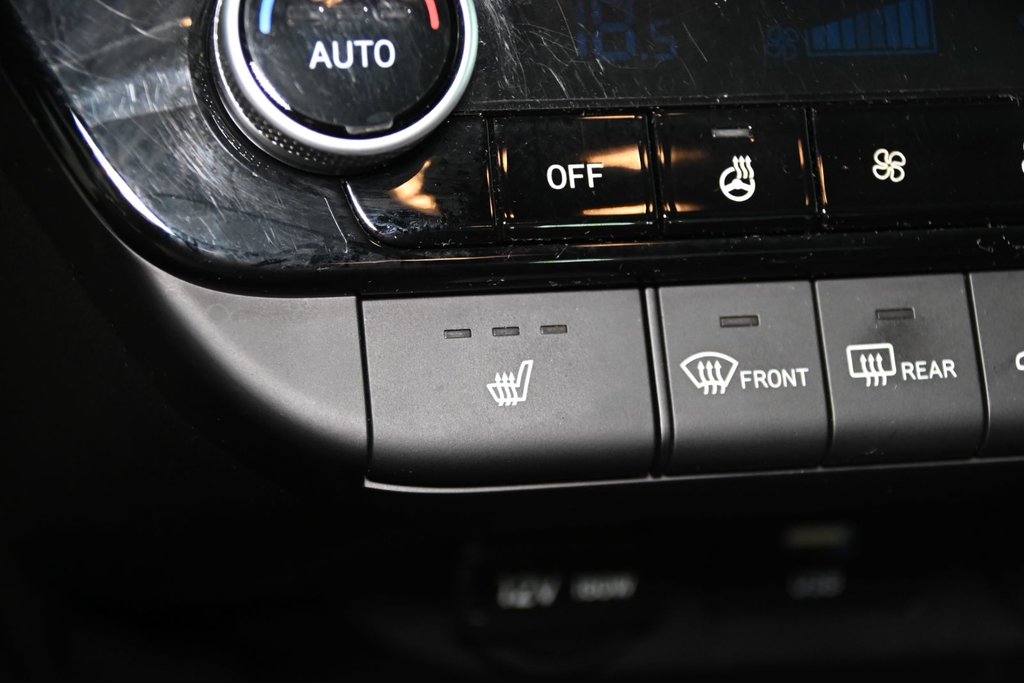 2022 Hyundai Elantra PREFERRED SUN &TECH TOIT CAMERA CARPLAY MAGS in Montréal, Quebec - 26 - w1024h768px