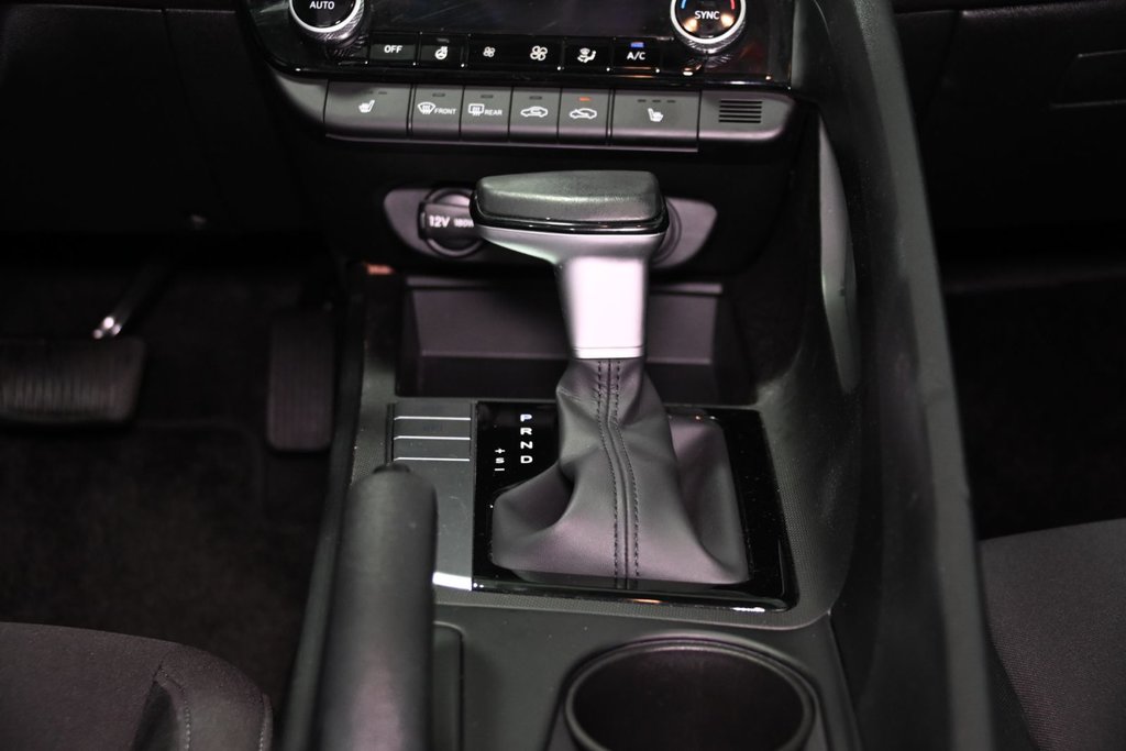 2022 Hyundai Elantra PREFERRED SUN &TECH TOIT CAMERA CARPLAY MAGS in Montréal, Quebec - 36 - w1024h768px