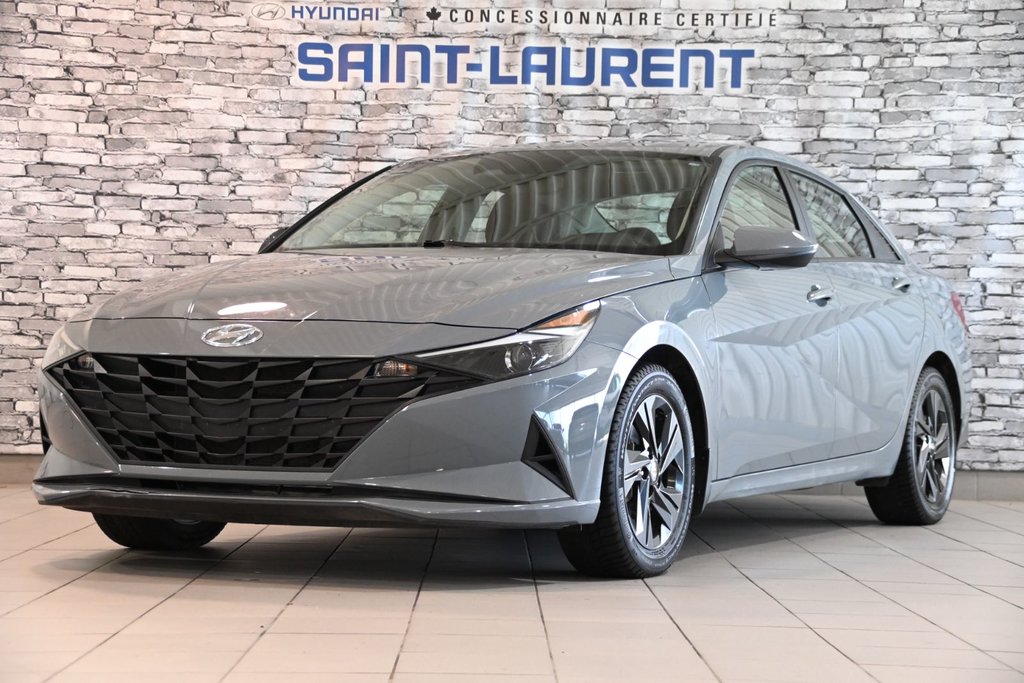 2022 Hyundai Elantra PREFERRED SUN &TECH TOIT CAMERA CARPLAY MAGS in Montréal, Quebec - 1 - w1024h768px