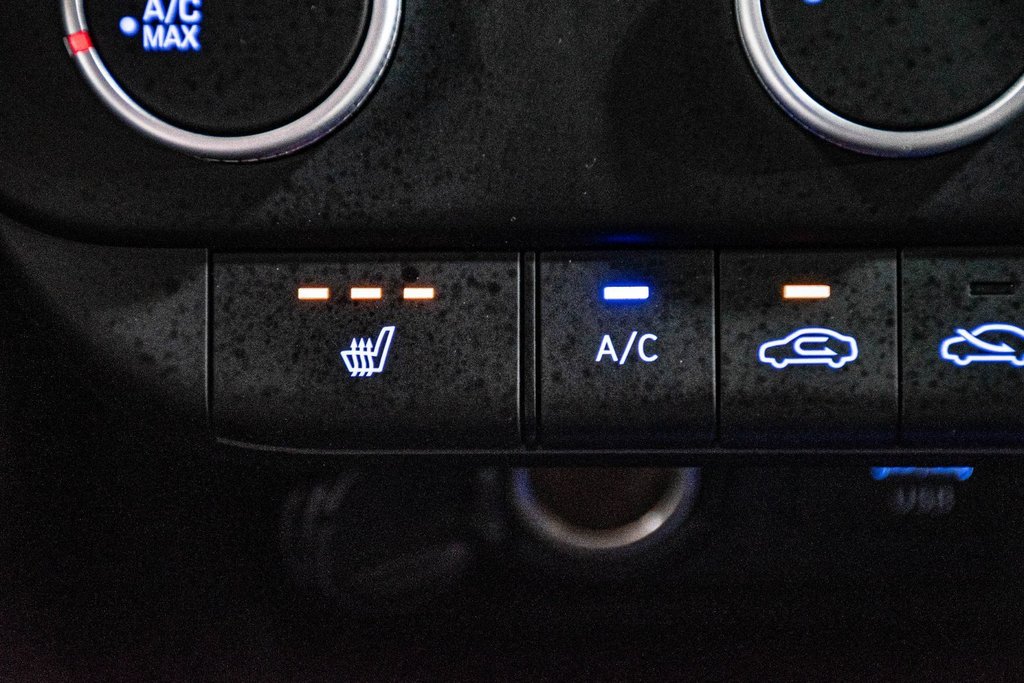 2022 Hyundai Elantra ESSENTIEL CAMERA CARPLAY SIEGES CHAUFFANT MAGS in Montréal, Quebec - 29 - w1024h768px
