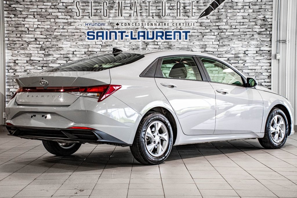 2022 Hyundai Elantra ESSENTIEL CAMERA CARPLAY SIEGES CHAUFFANT MAGS in Montréal, Quebec - 9 - w1024h768px