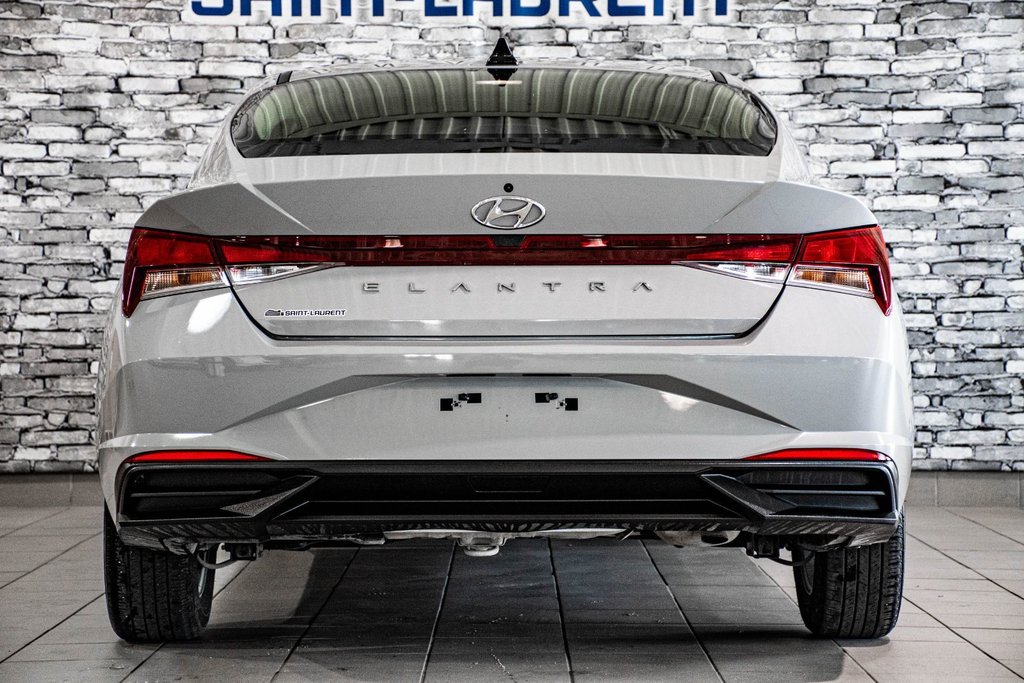2022 Hyundai Elantra ESSENTIEL CAMERA CARPLAY SIEGES CHAUFFANT MAGS in Montréal, Quebec - 11 - w1024h768px