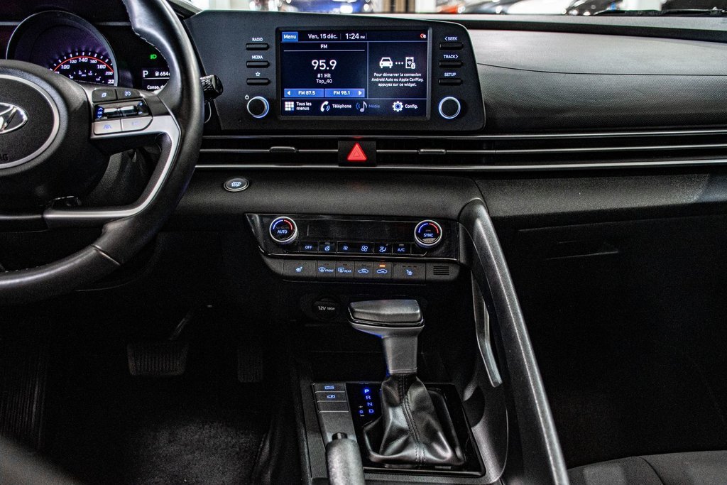Hyundai Elantra PREFERRED CARPLAY VOLANT+SIEGES CHAUFFANTS KEYLESS 2022 à Montréal, Québec - 21 - w1024h768px