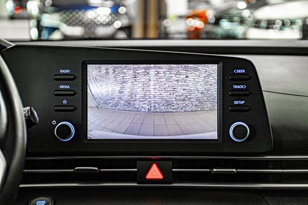 Hyundai Elantra PREFERRED CARPLAY VOLANT+SIEGES CHAUFFANTS KEYLESS 2022 à Montréal, Québec - 24 - w1024h768px