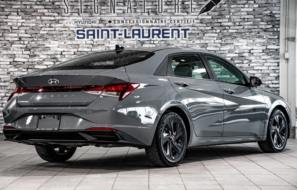 Hyundai Elantra PREFERRED TECH TOIT CAMERA CARPLAY BLUELINK 2022 à Montréal, Québec - 8 - w1024h768px