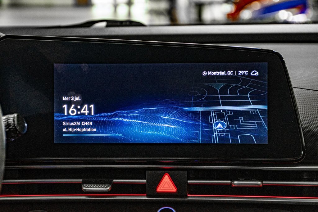 Hyundai Elantra LUXURY TOIT NAVIGATION BOSE CUIR CARPLAY MAG 17 2023 à Montréal, Québec - 24 - w1024h768px