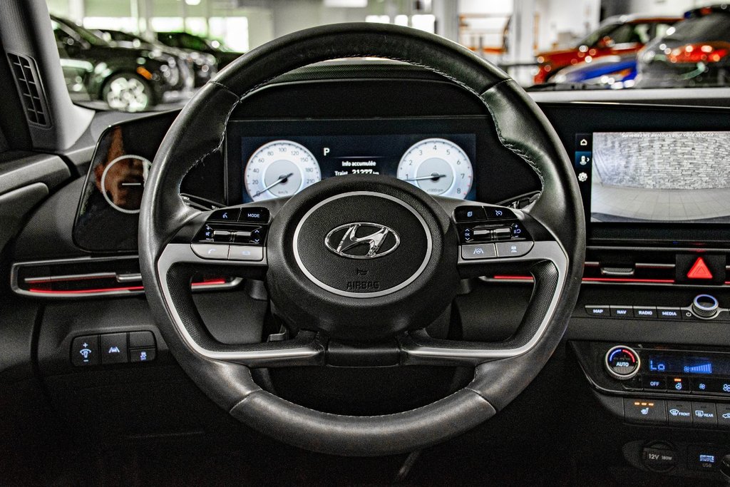 Hyundai Elantra LUXURY TOIT NAVIGATION BOSE CUIR CARPLAY MAG 17 2023 à Montréal, Québec - 34 - w1024h768px