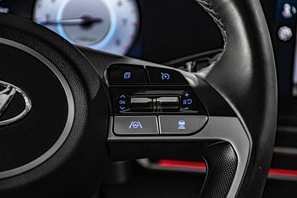 Hyundai Elantra LUXURY TOIT NAVIGATION BOSE CUIR CARPLAY MAG 17 2023 à Montréal, Québec - 36 - w1024h768px