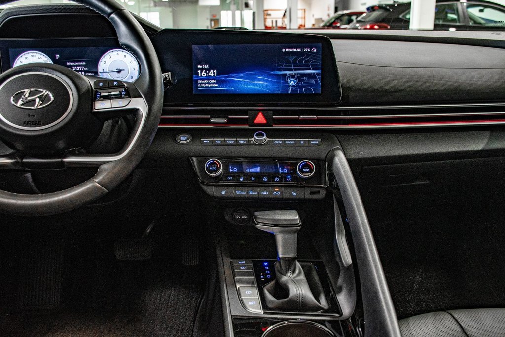 Hyundai Elantra LUXURY TOIT NAVIGATION BOSE CUIR CARPLAY MAG 17 2023 à Montréal, Québec - 23 - w1024h768px