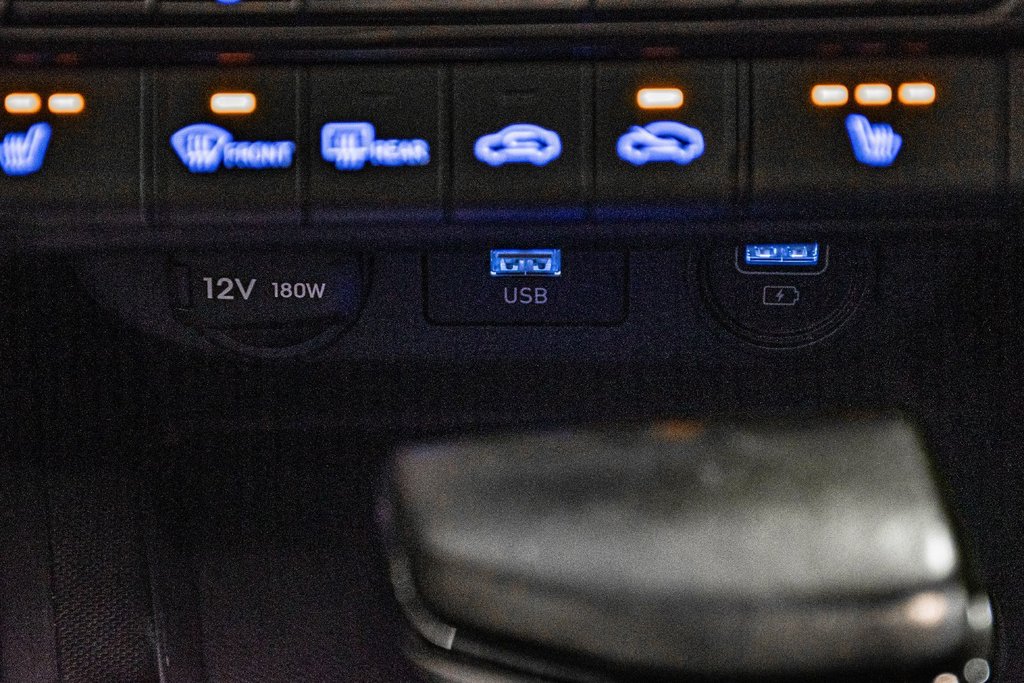 2023 Hyundai Elantra PREFERRED TECH TOIT OUVRANT VOLANT CHAUFFANTS CAM in Montréal, Quebec - 31 - w1024h768px