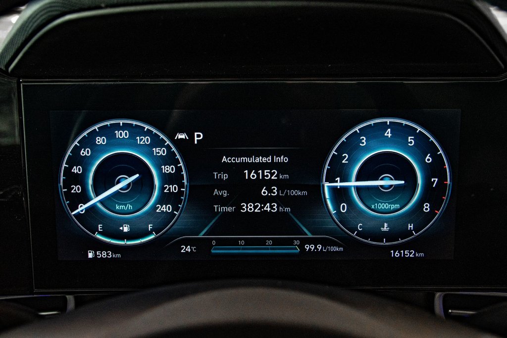 2023 Hyundai Elantra LUXURY TOIT NAVIGATION BOSE CUIR CARPLAY MAG 17 in Montréal, Quebec - 33 - w1024h768px
