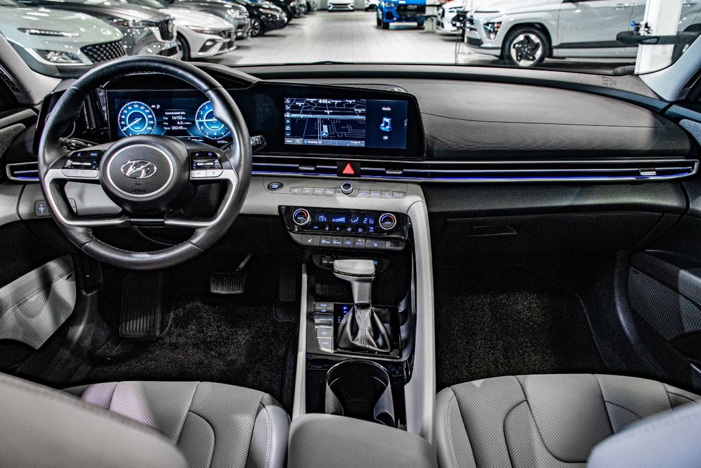 2023 Hyundai Elantra LUXURY TOIT NAVIGATION BOSE CUIR CARPLAY MAG 17 in Montréal, Quebec - 5 - w1024h768px