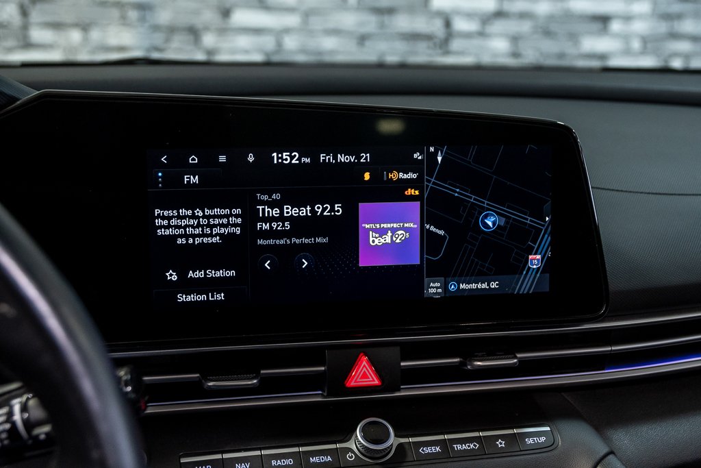 Hyundai Elantra LUXURY TOIT OUVRANT NAVIGATION SIEGES CHAUFFANTS 2023 à Montréal, Québec - 28 - w1024h768px