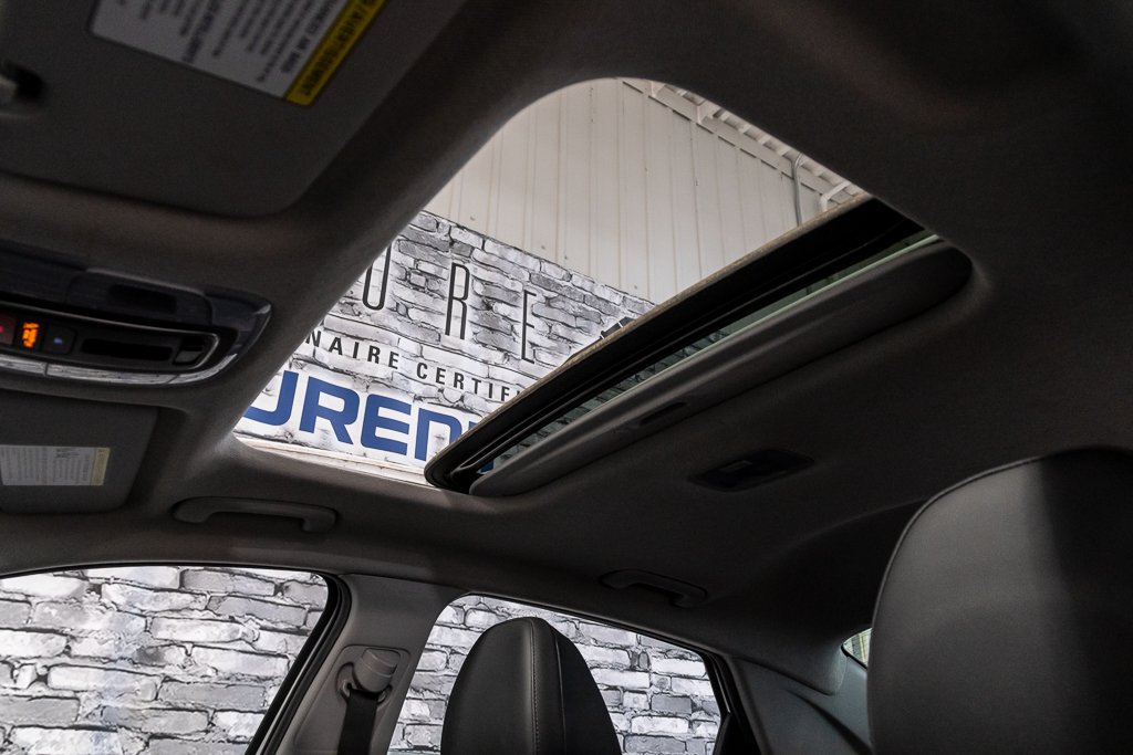 Hyundai Elantra LUXURY TOIT OUVRANT NAVIGATION SIEGES CHAUFFANTS 2023 à Montréal, Québec - 5 - w1024h768px