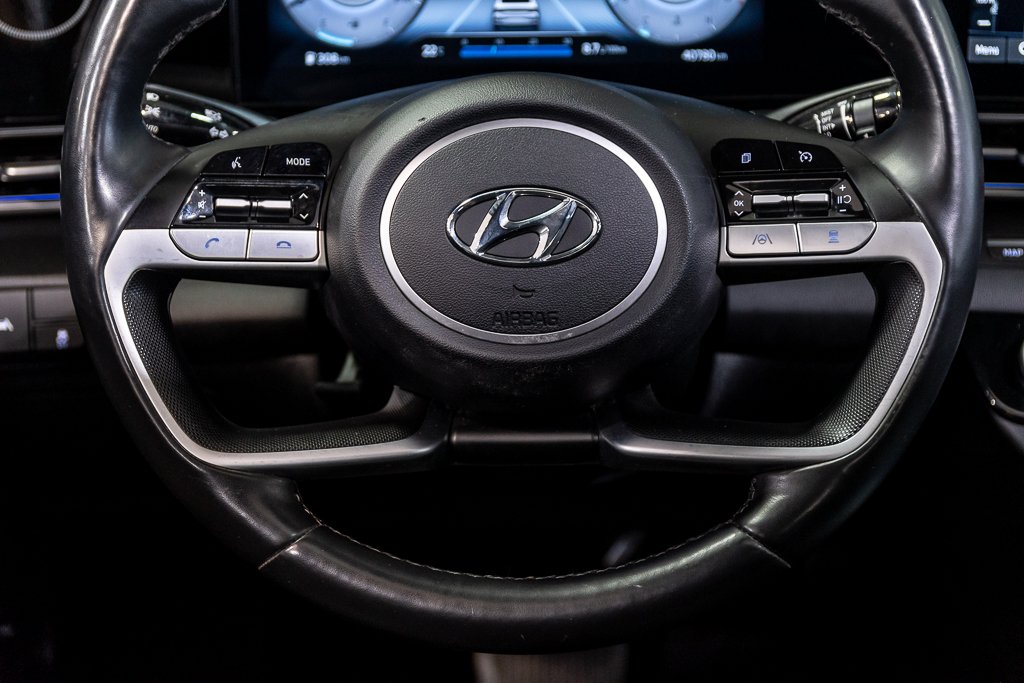 Hyundai Elantra LUXURY TOIT OUVRANT NAVIGATION SIEGES CHAUFFANTS 2023 à Montréal, Québec - 25 - w1024h768px