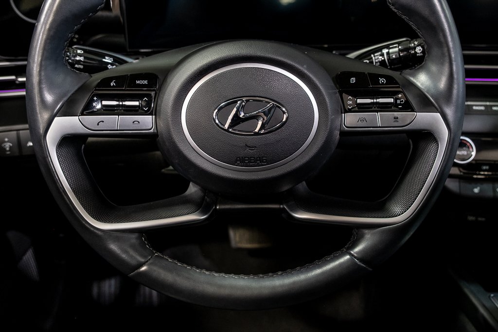 Hyundai Elantra LUXURY TOIT NAVIGATION BOSE CUIR CARPLAY MAG 17 2023 à Montréal, Québec - 25 - w1024h768px