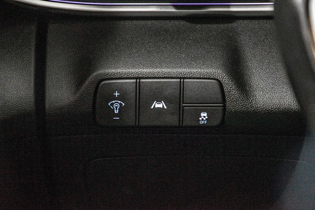 Hyundai Elantra PREFERRED TECH TOIT CAMERA CARPLAY VOLANT CHAUFFANT 2024 à Montréal, Québec - 35 - w1024h768px
